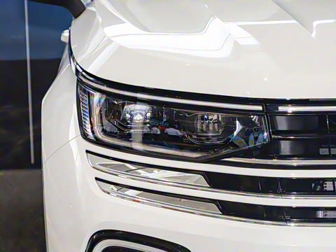 2025��  330TSI ����Ѳ�� ������