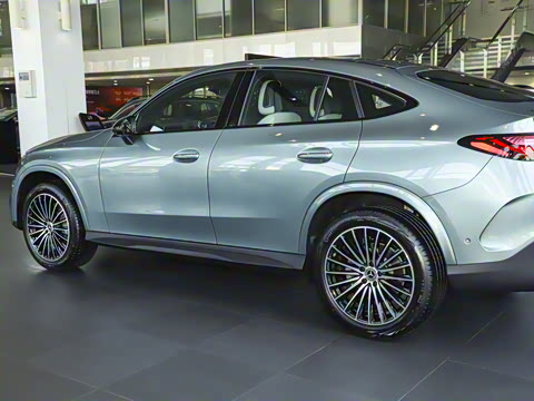 2026�� GLC 300 4MATIC ����SUV