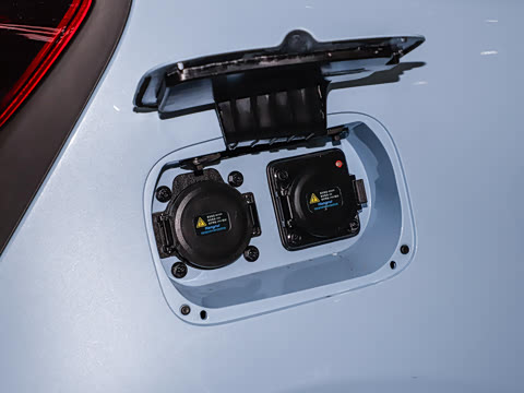 2025�� 251km ϲ���� 25.05kWh