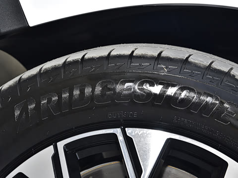 2025�� 350 e L 4MATIC ��ذ�