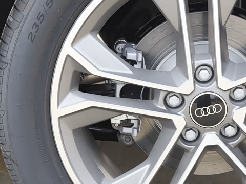 2026�� quattro 45�����ذ� 40TFSI ʱ�ж�����