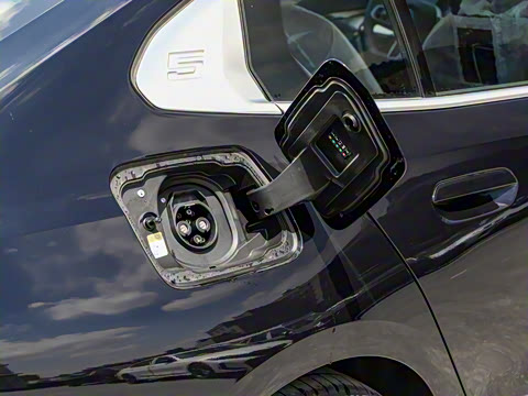 2026�� eDrive 35L M�˶���װ