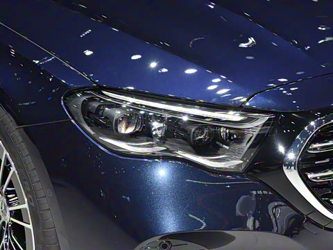 2026�� E 300 L �����