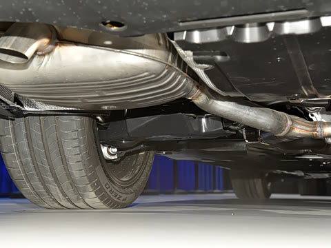 2026�� E 300 L ������