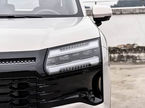 2026�� 1.5T 6MT ������ 