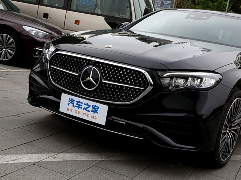 2026�� �Ŀ� E 300 L �����˶���