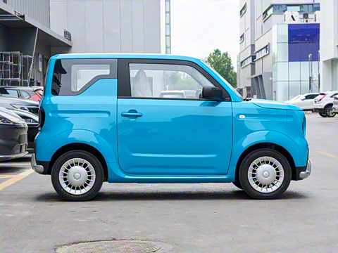 2025�� ������