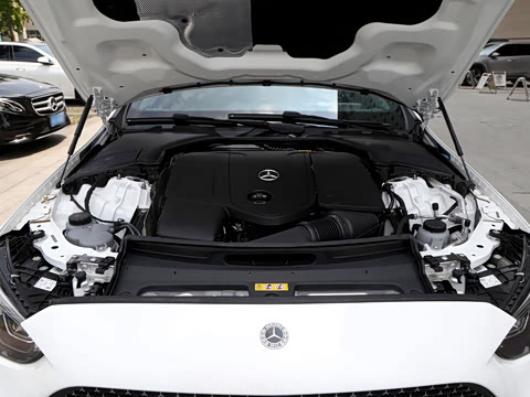 2026�� �Ŀ� C 260 L �˶������