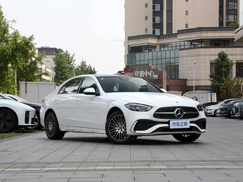 2026�� �Ŀ� C 260 L �˶������