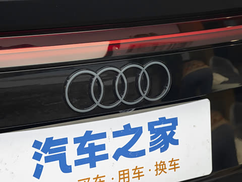 2026�� RS Q8 4.0T performance