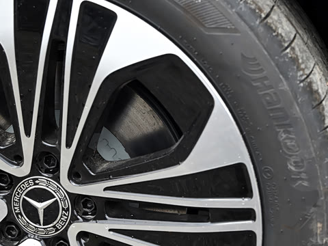 2026�� E 300 L ������