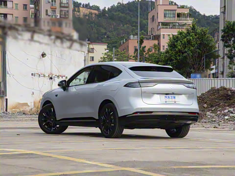 2025�� 670 Max��