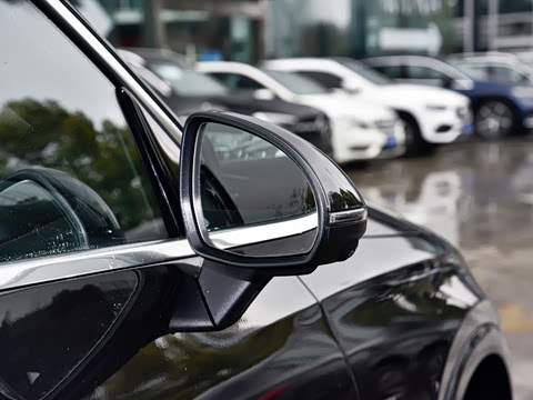 2026�� GLC 300 L 4MATIC ������ 5��