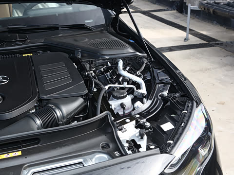 2026�� E 300 L �����