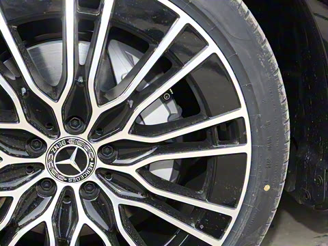 2026�� E 300 L �����