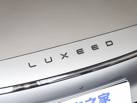 2025�� 705km Max