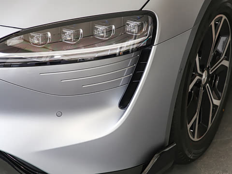 2025�� 705km Max