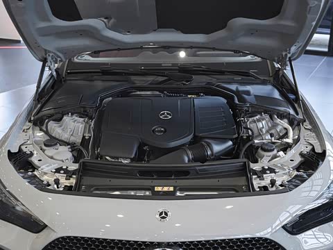 2026�� �Ŀ� CLE 300 4MATIC ������ܳ�