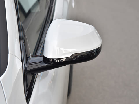 2026�� 225L M�˶���װ