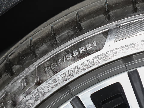 2026�� 740Li ������ M�˶���װ