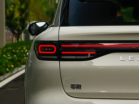 2027�� ���������