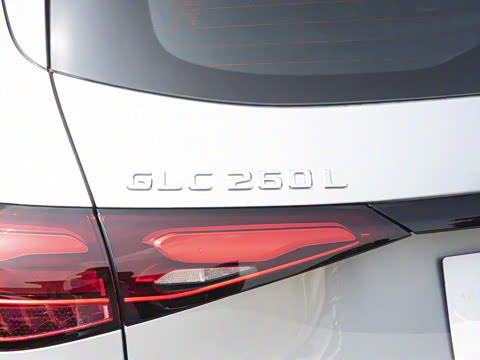 2025�� �Ŀ� GLC 260 L 4MATIC ������