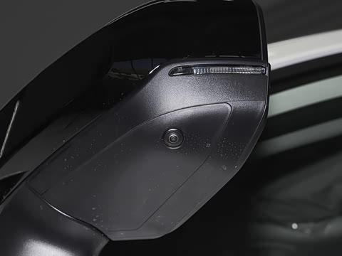 2026�� 2.0L ����������