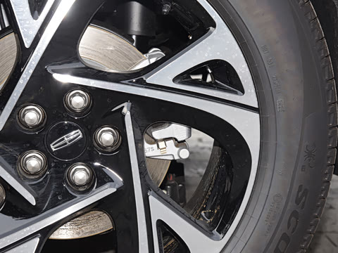 2026�� 2.0T ������춯��