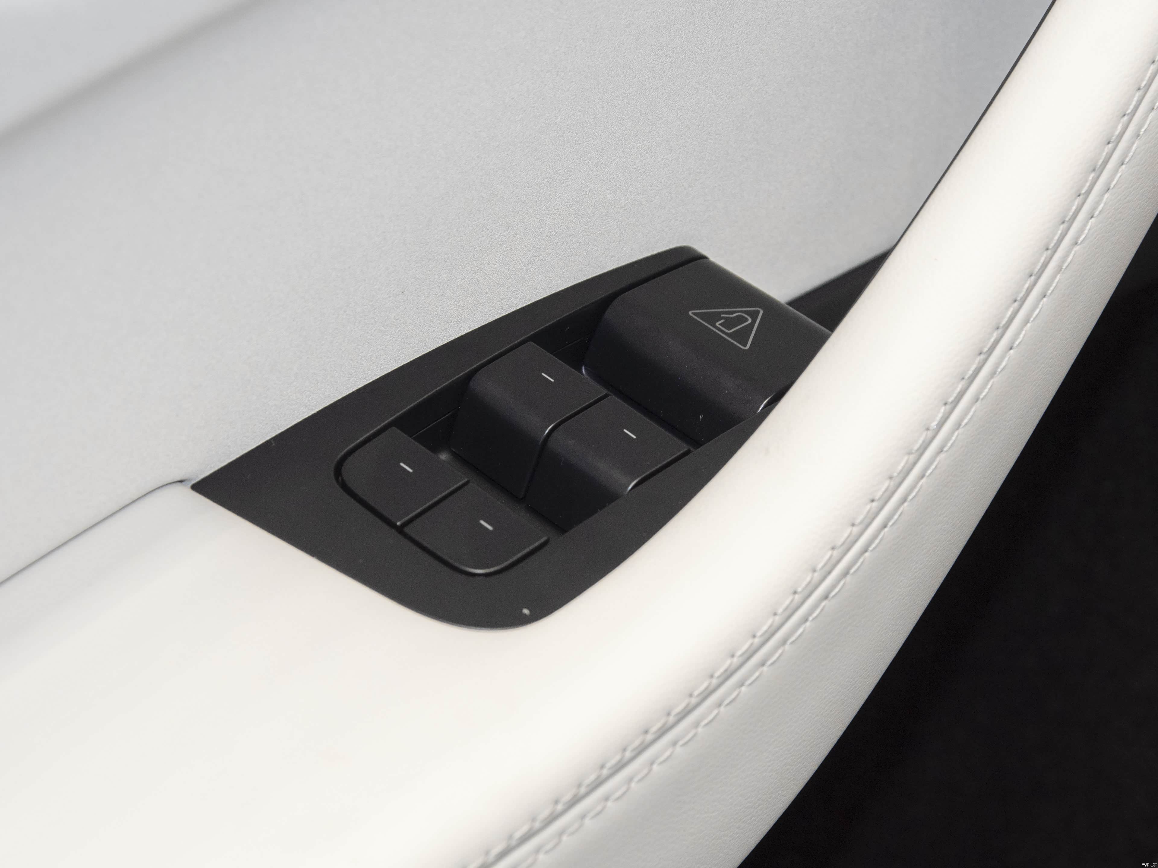 Tesla Model Y, миниатюра 26