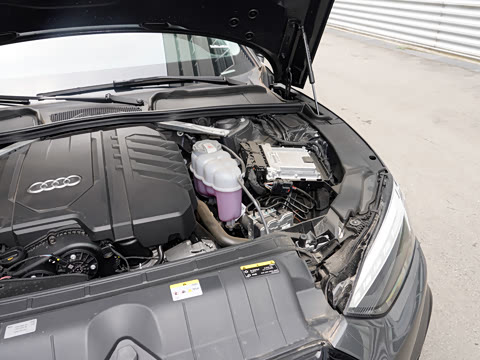 2025�� Sportback ��ذ� 40 TFSI ʱ�ж�����