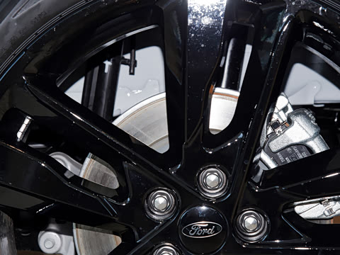 2026�� 2.0T EcoBoost E �춯 �˶���