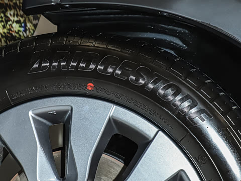 2024�� 2.5i AWD�˶��� EyeSight