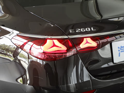 2026�� �Ŀ� E 260 L