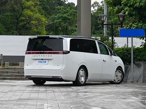2026�� ���� 700�콢��