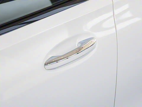 2026�� C 260 L �ҹ�˶���