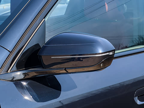 2026�� xDrive25L M�˶���ҹ��װ