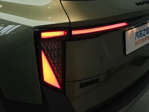 2025�� 401 Ultra
