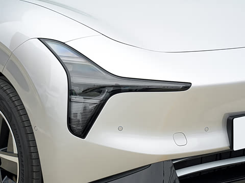 2026�� ���� 650 PLUS