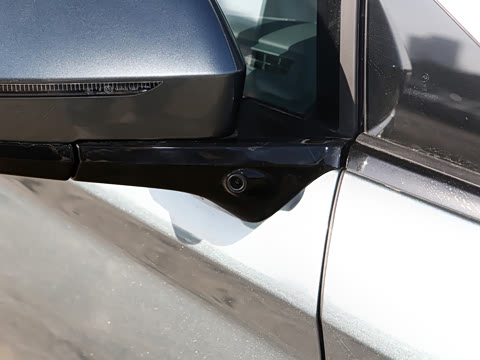 2026 DM-i 1.5T 218KM Խ