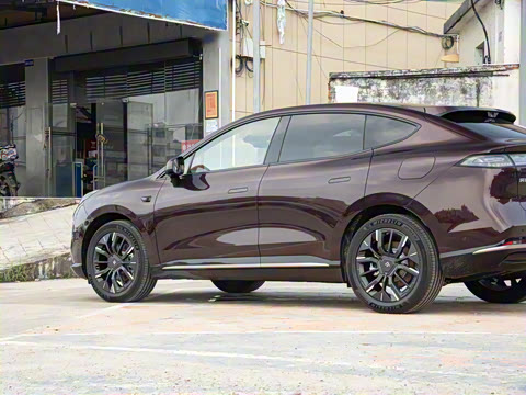 2025�� 670 Max��