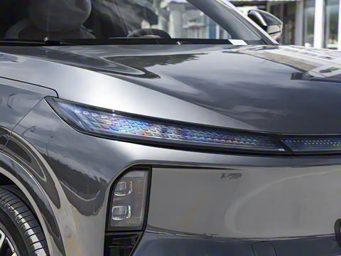 2025�� 185KM�����