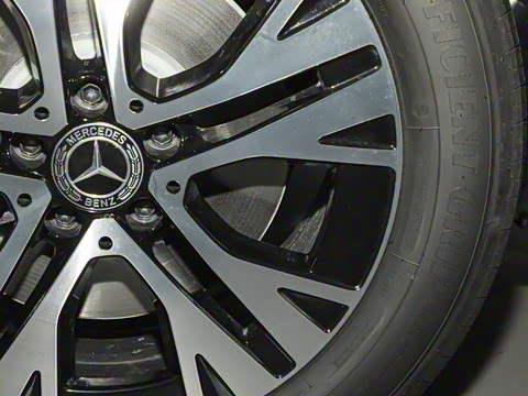 2025�� �Ŀ� GLA 220