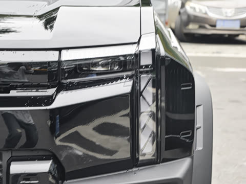 2025�� 215Զ�а�