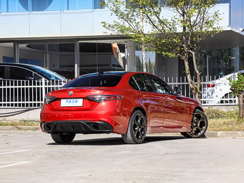 2026 2.0T 280HP Intensaر