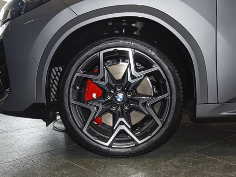 2026�� M35i