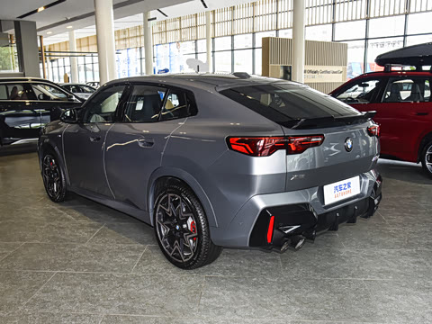 2026�� M35i