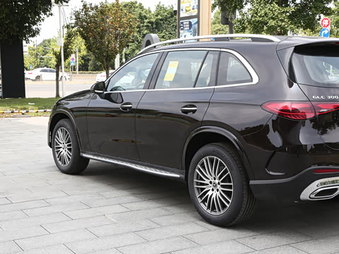 2026�� �Ŀ� GLC 300 L 4MATIC ������ 5��
