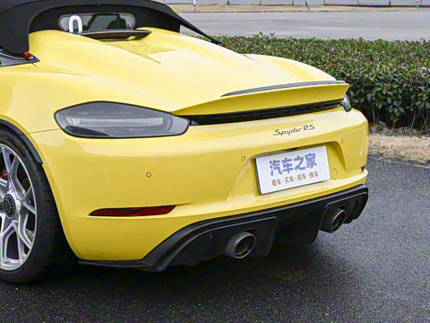 2023�� Spyder RS 4.0L