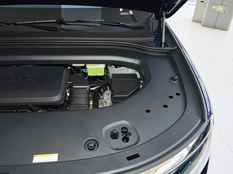 2025�� ���� Ultra�� 53.4kWh 6���� (896�߼����״