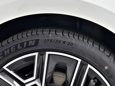 2026�� 530Li ������ M�˶���װ